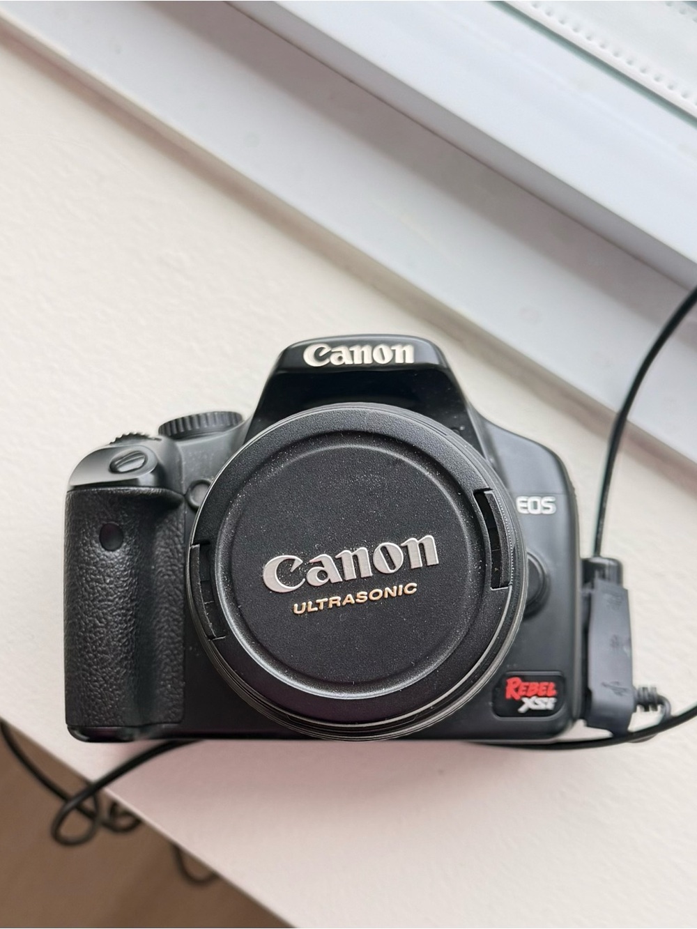 Canon EOS Rebel XSi Black DSLR Camera Exc condition